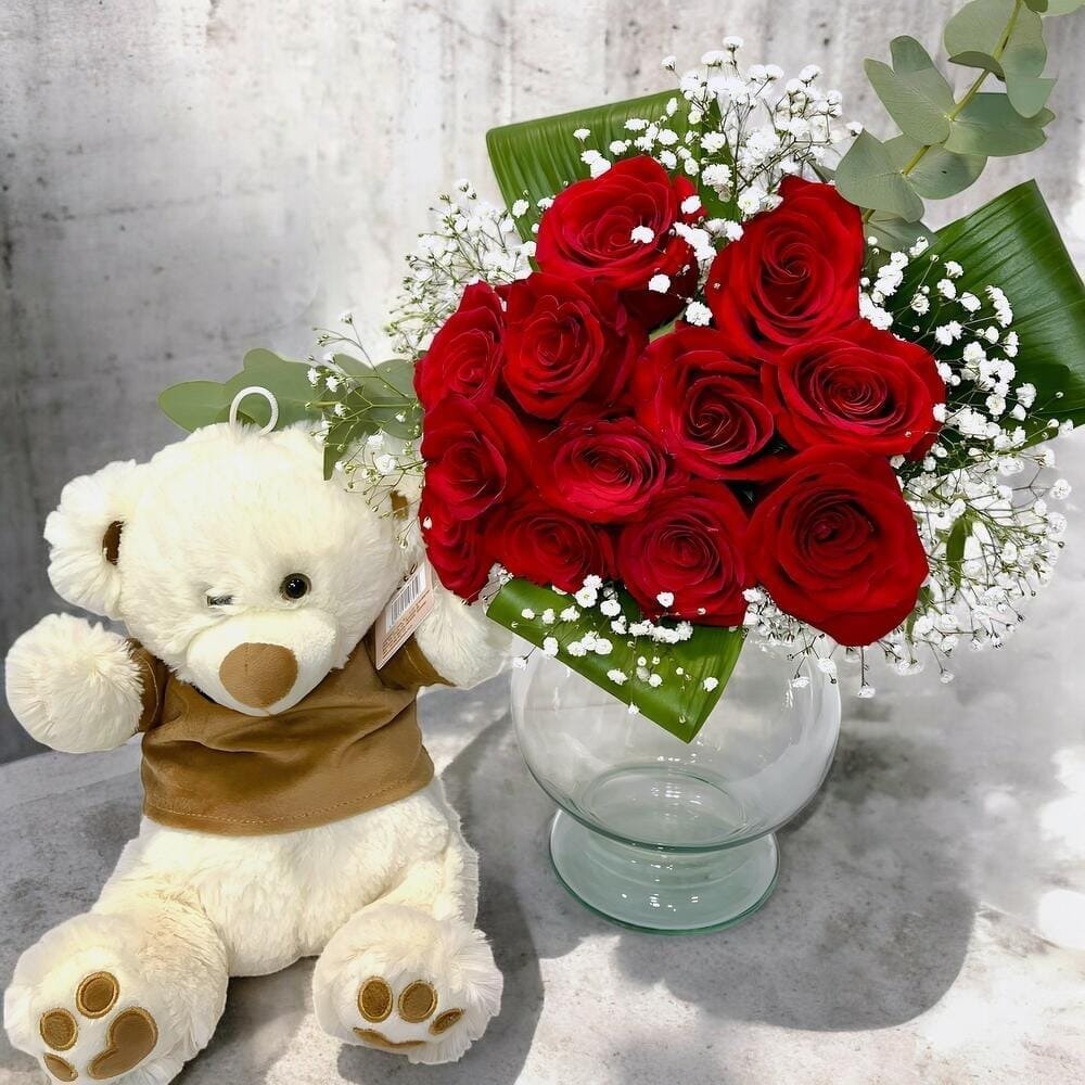 Kapricho – Ramo de rosas rojas con osito de peluche