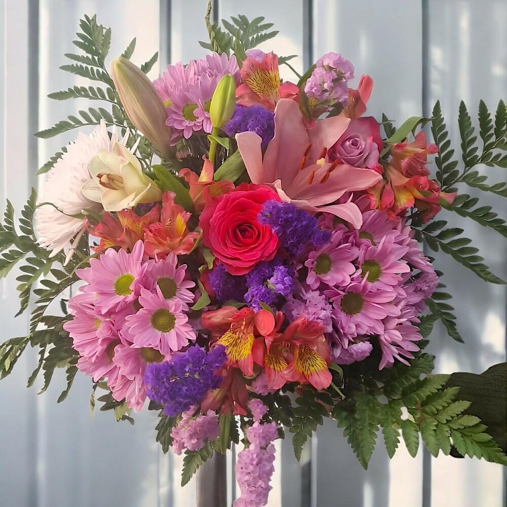 Ramo Elegancia – Flores Vibrantes en Tonos Lila, Rosado y Amarillo | Leurs Fleurs Madrid